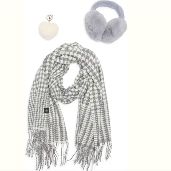 New in Box Nanette Lepore Scarf, Earmuff & Keychain Accessory Set - Picture 2 of 10